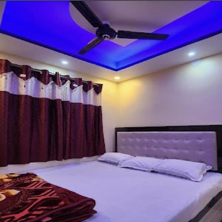 Hotel Ilora By Wb Inn Tarapith Ngoại thất bức ảnh